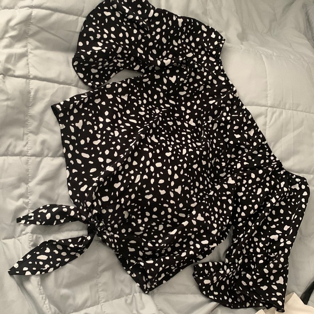 Off the shoulder black and white blouse